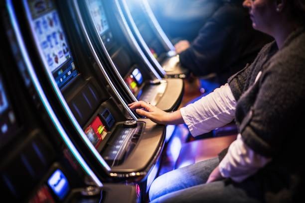 369zk apk Live Croupiers – Real-Time Spins